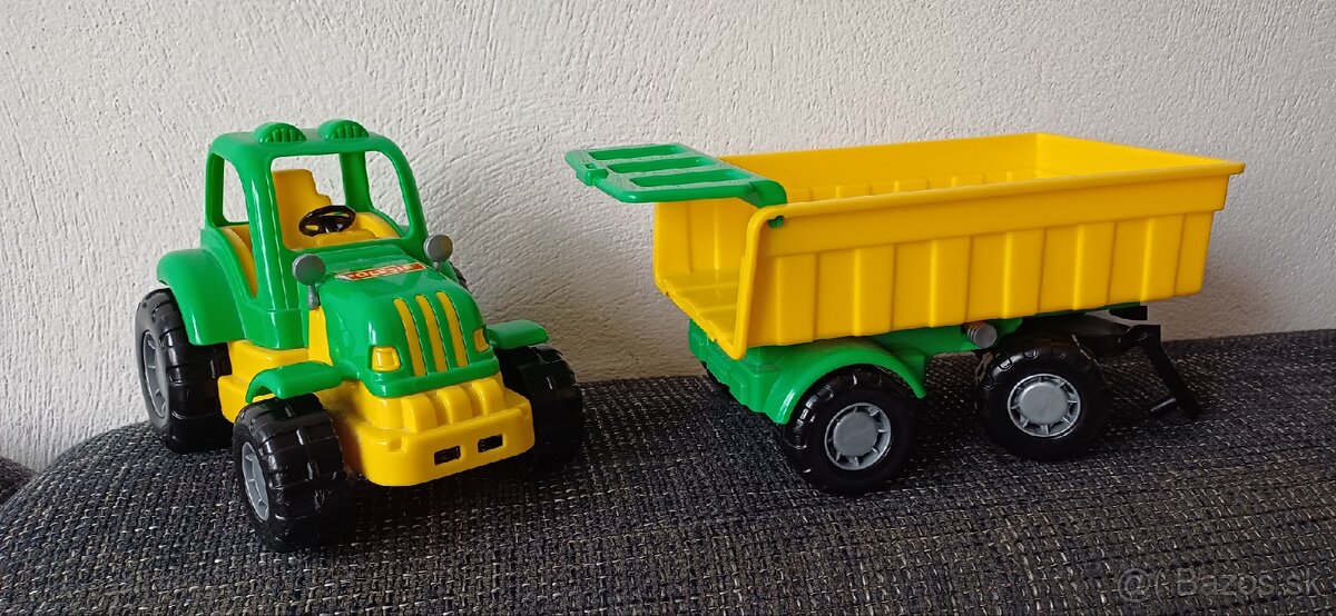 Traktor s prívesom - 4