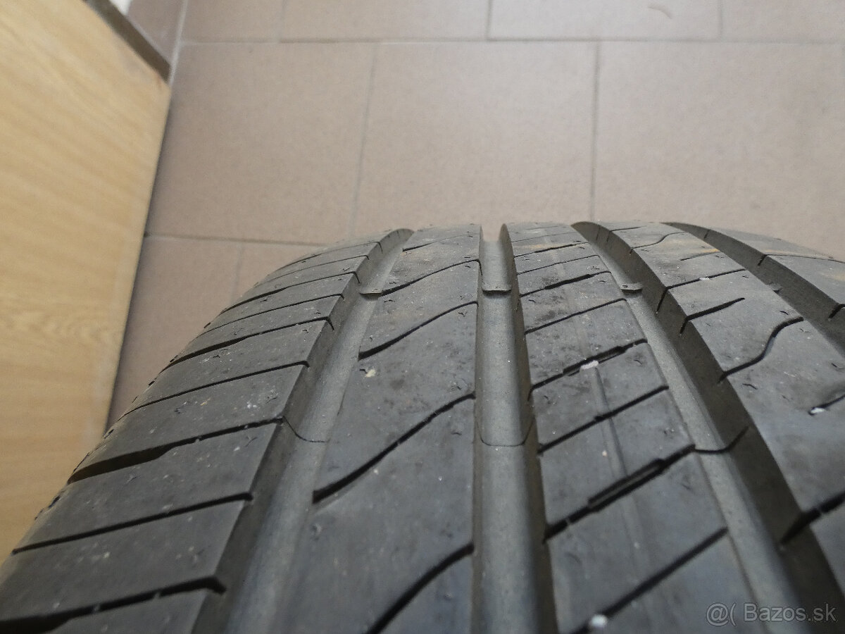 Predám pneumatiky goodyear efficientgrip performance - 4