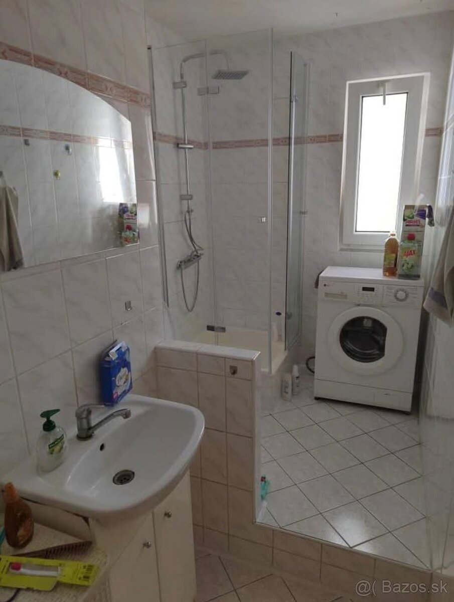 Byt pre študentky - Sídlisko Chrenová - 4