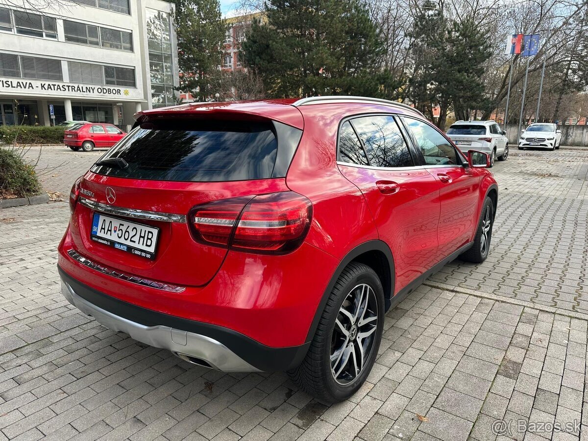 Mercedes Benz GLA 180 d - 4