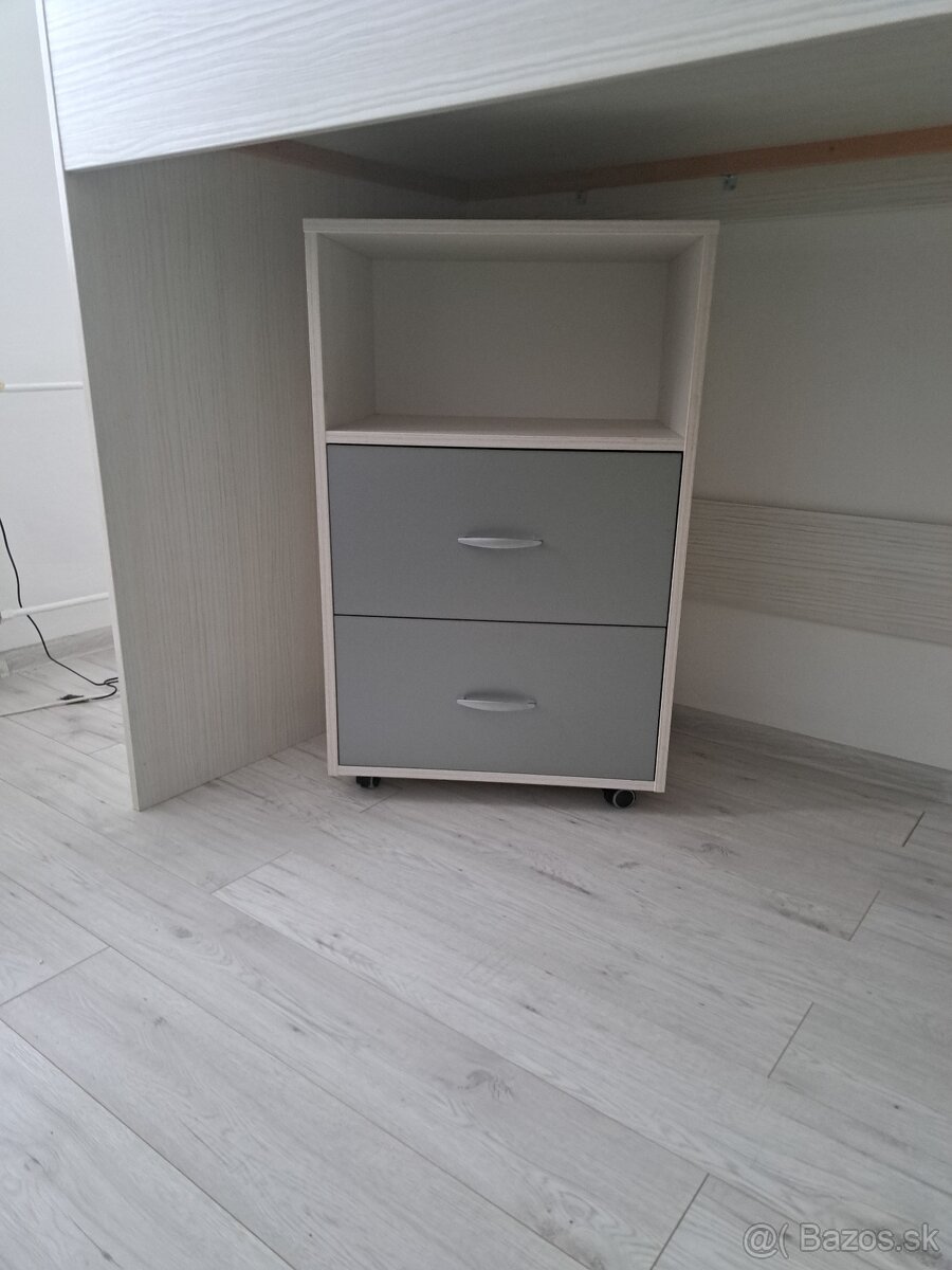 Vyvyšena postel - 4