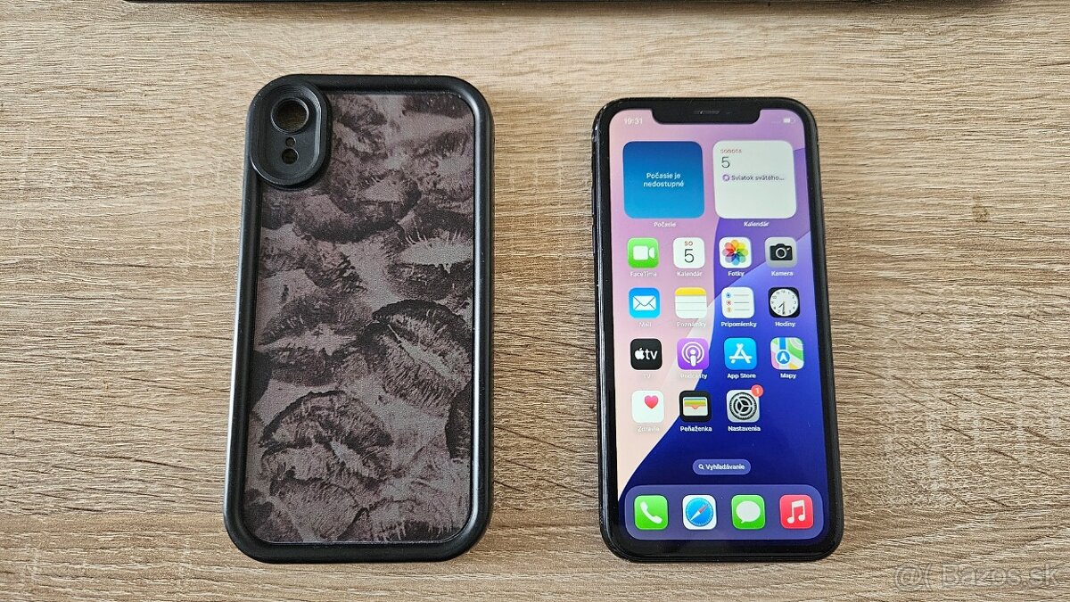 Apple iPhone XR 128GB - 4