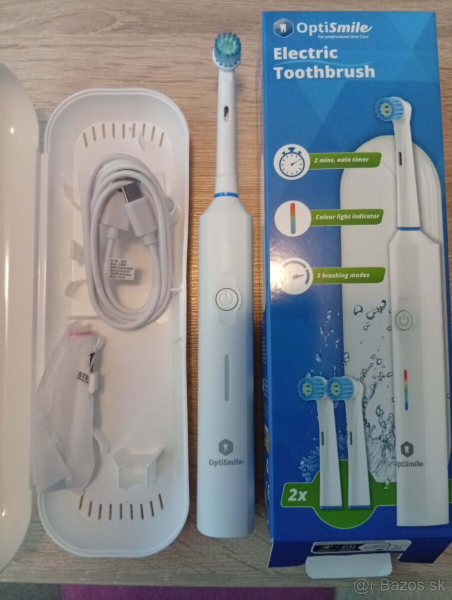 MODERNÁ ELEKTRICKÁ ZUBNÁ KEFKA..plus nástavce - 4