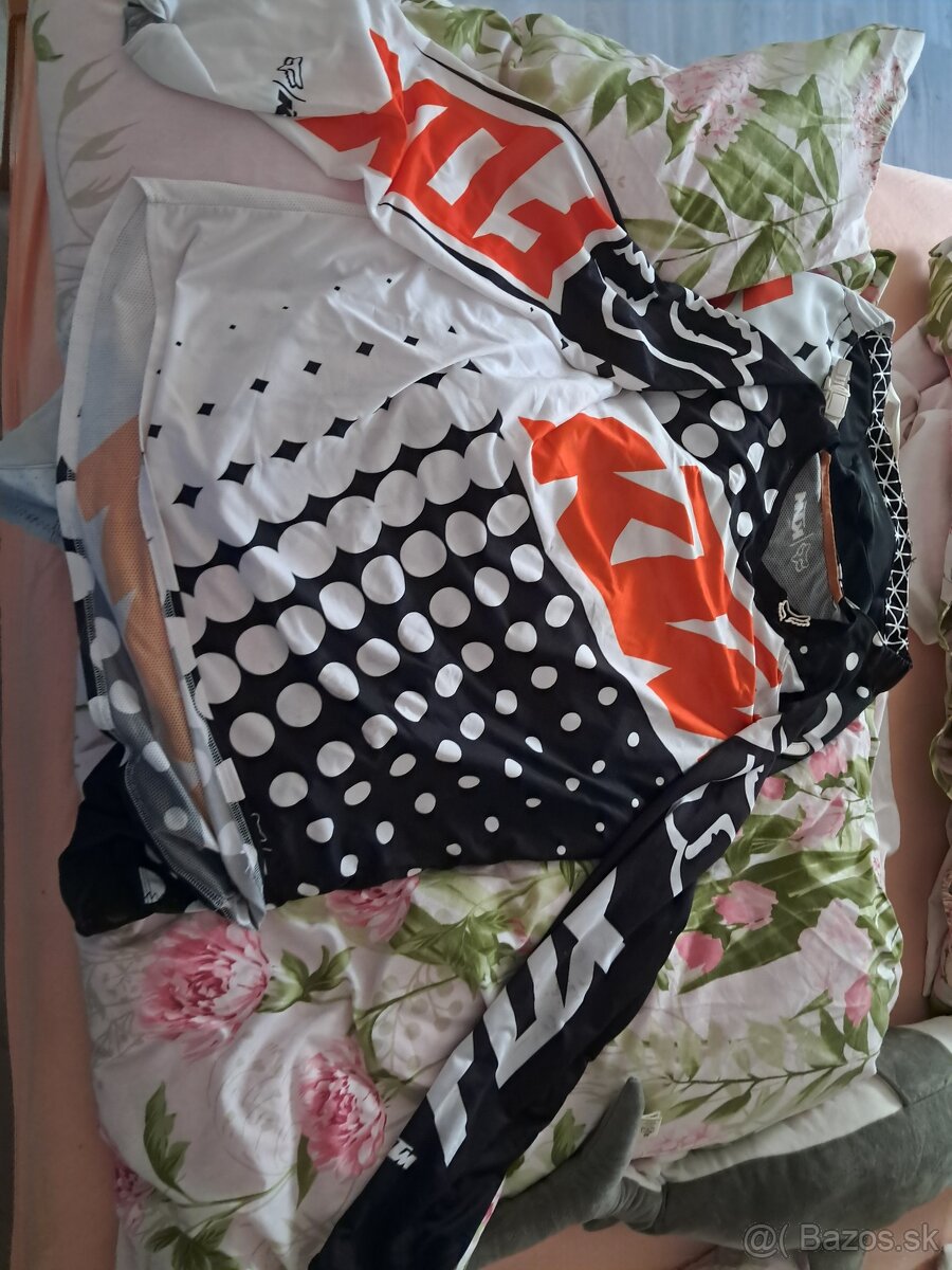 Predám oblečenie na enduro
