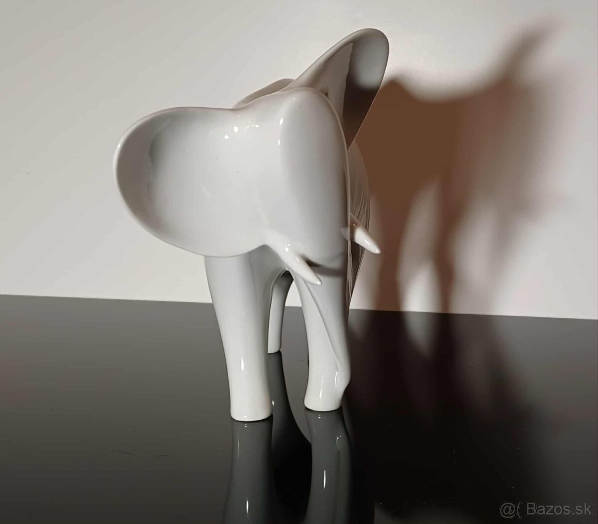 RESERVE.Zberateľská porcelánová soška Royal Dux v top stave - 4