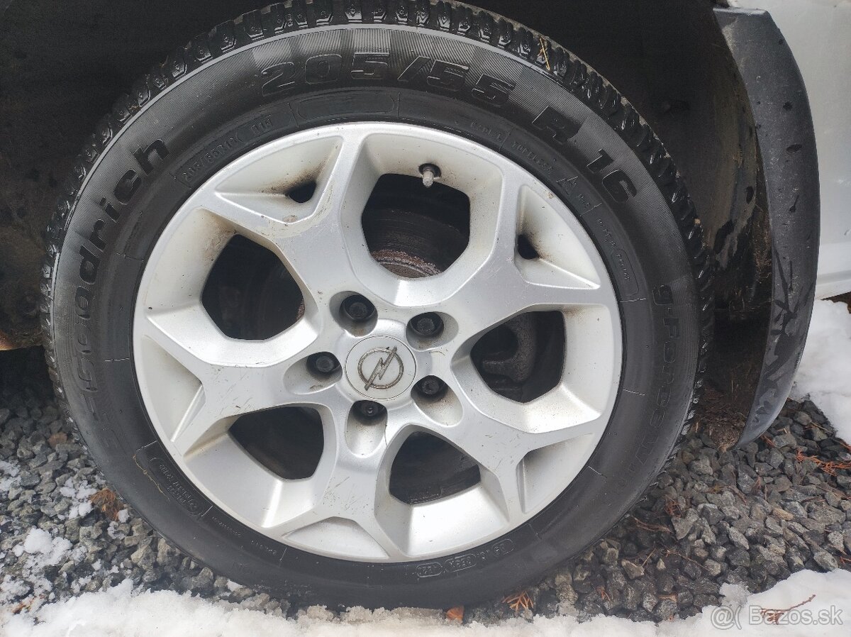 Rozpredam Opel Zafira 1.8 na ND - 4