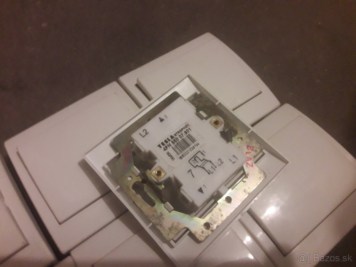 Vypinace - zasuvky - 4
