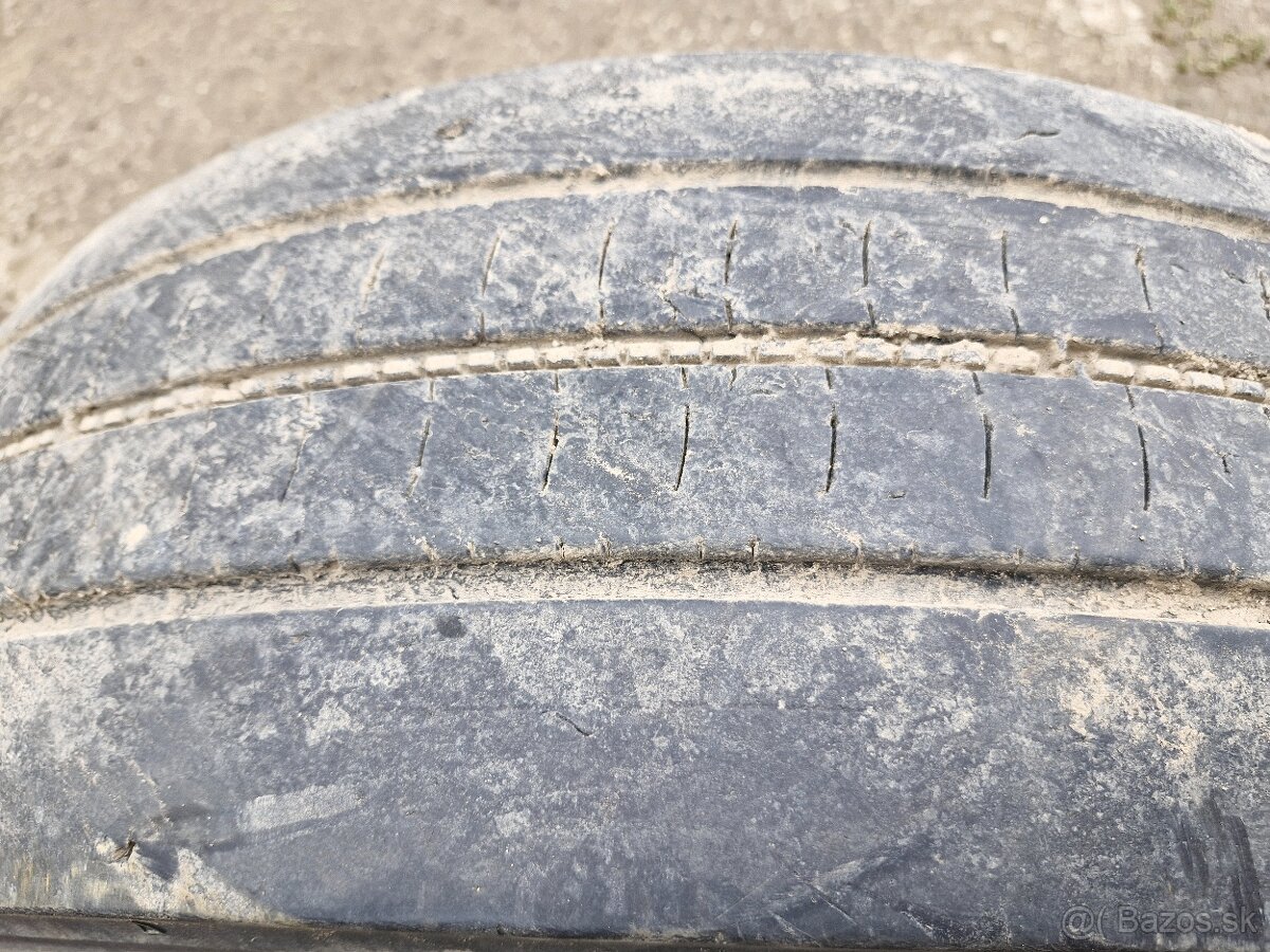Pneumatiky 285/70 R 22.5 - 4