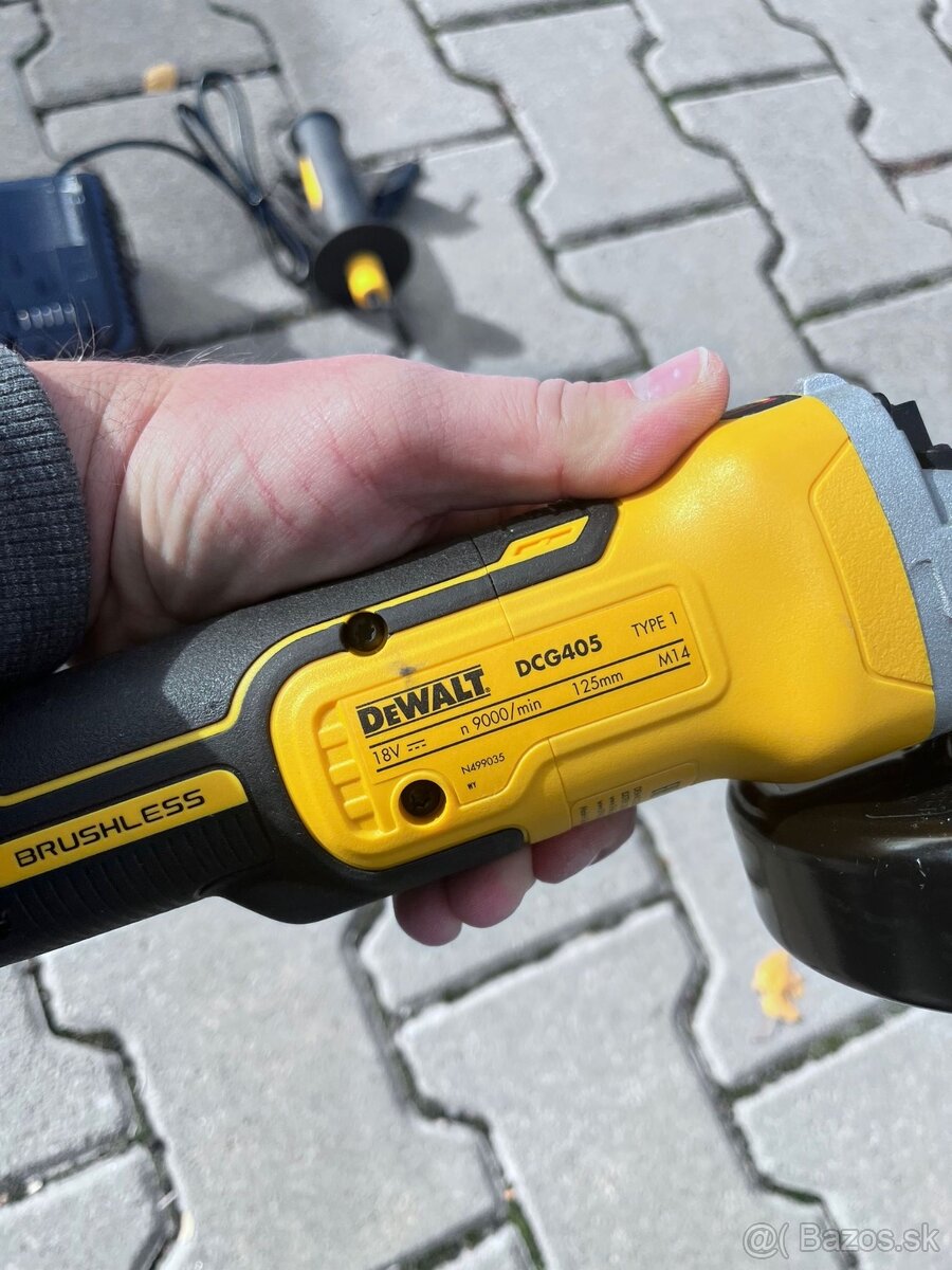 Predám novú Dewalt DCG405P2 - 4