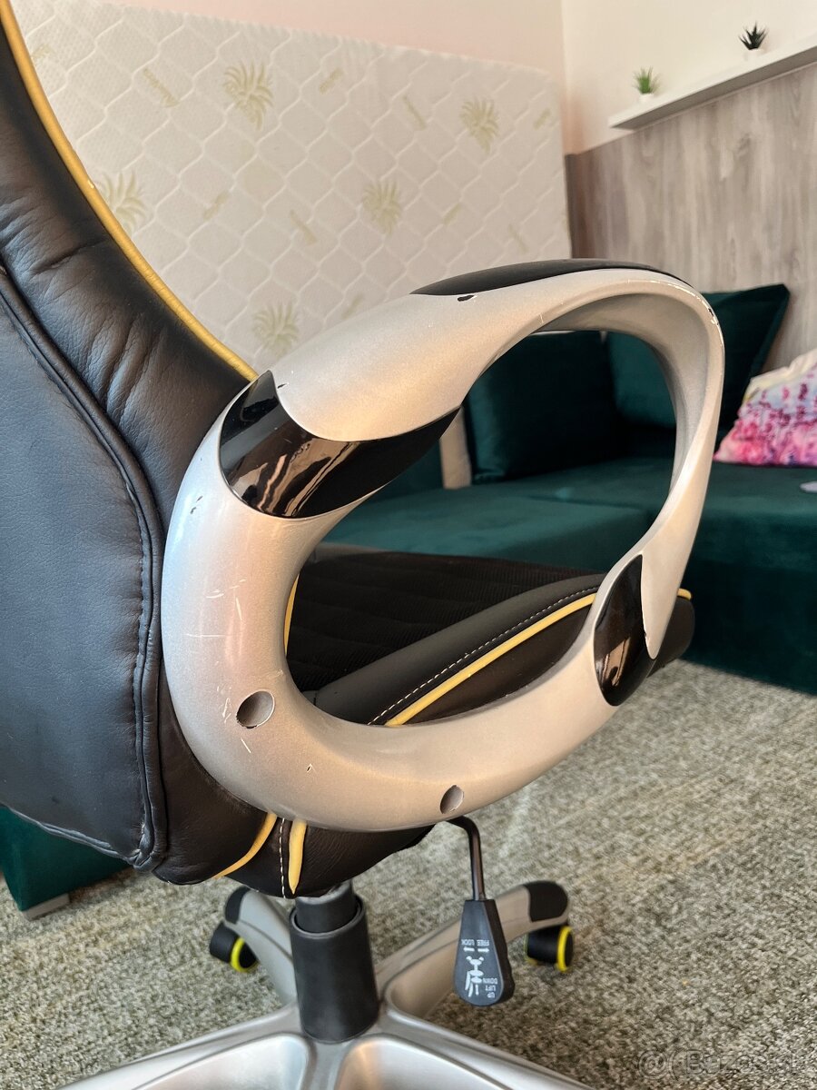 Herné kreslo / stolička - 4