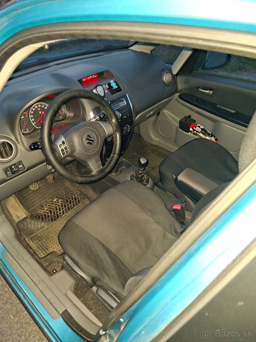Predám Suzuki Sx4 - 4