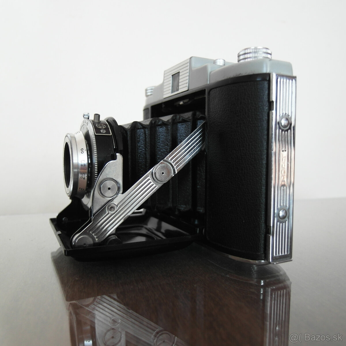 Starý fotoaparát Kodak 66 - 4