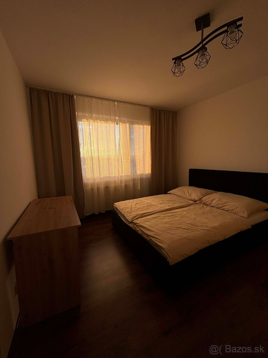 Byt na prenájom - 4