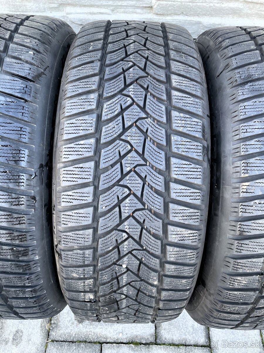 225/55 R17 Dunlop zimne - 4