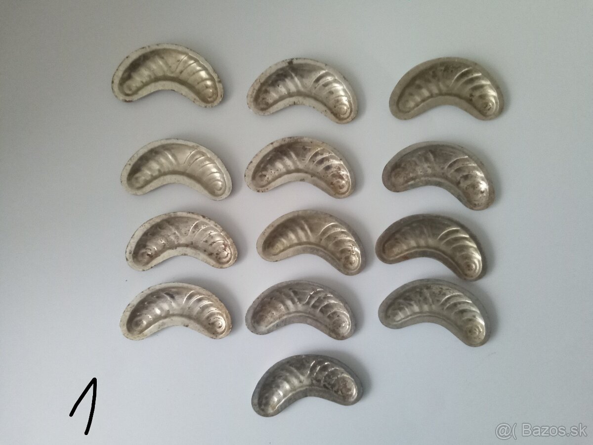 Formičky a vykrajovátka na pečení - cukroví - 4