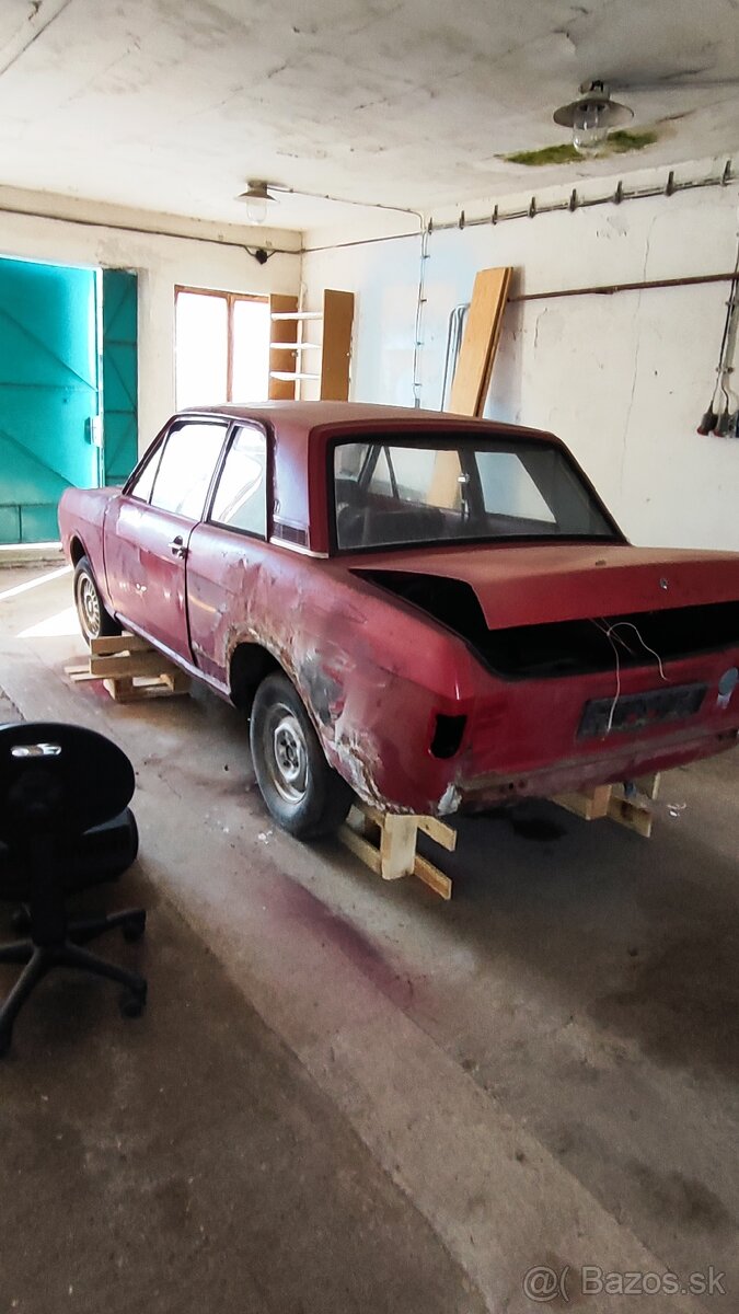 Ford Cortina Mk2 - 4