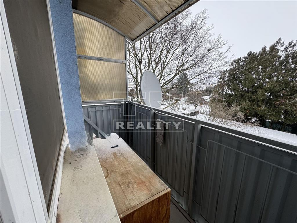 Na predaj 3-izbový byt, Vráble - 4