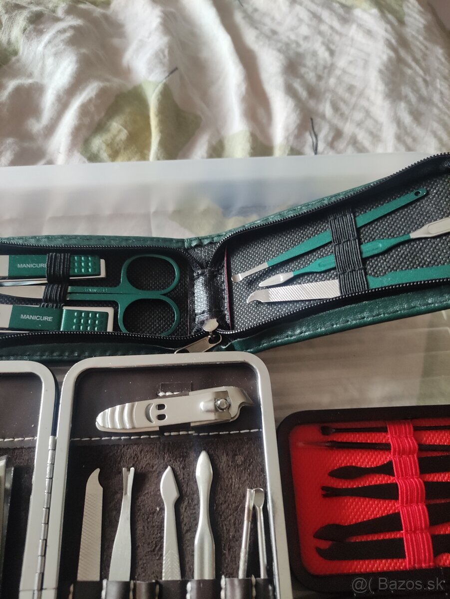 Dámská peněženka a manikúra - 4