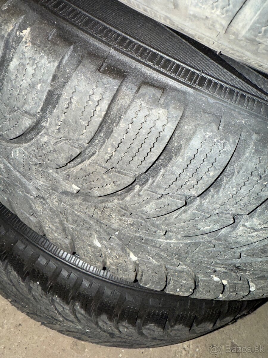 Nokian 185/60/r15 - 4