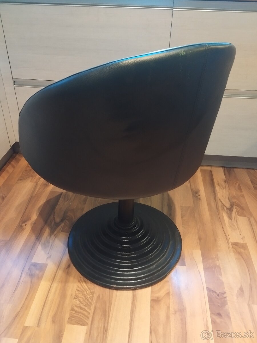 Kreslo pevné , neotáčavé - 4