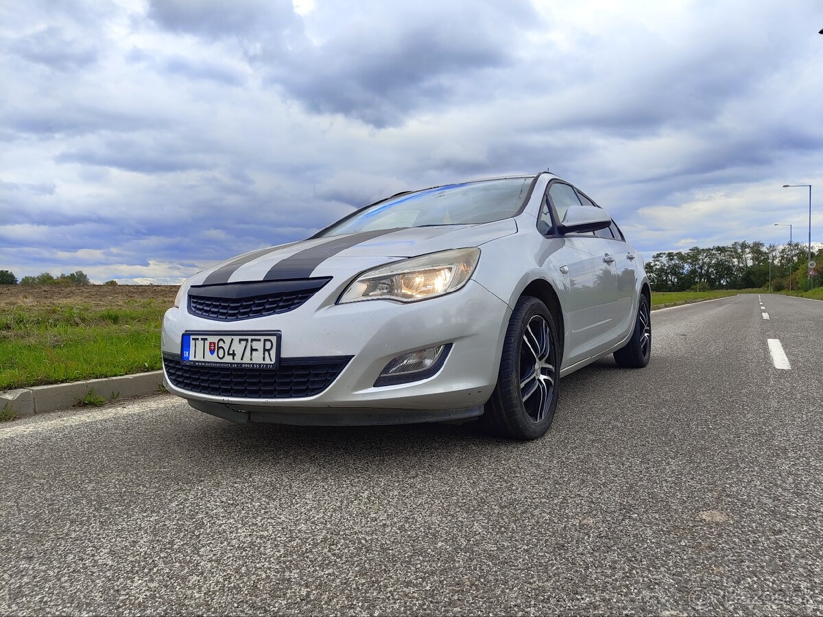 Opel Astra 2,0 cdti 118 kw 2011 - 4