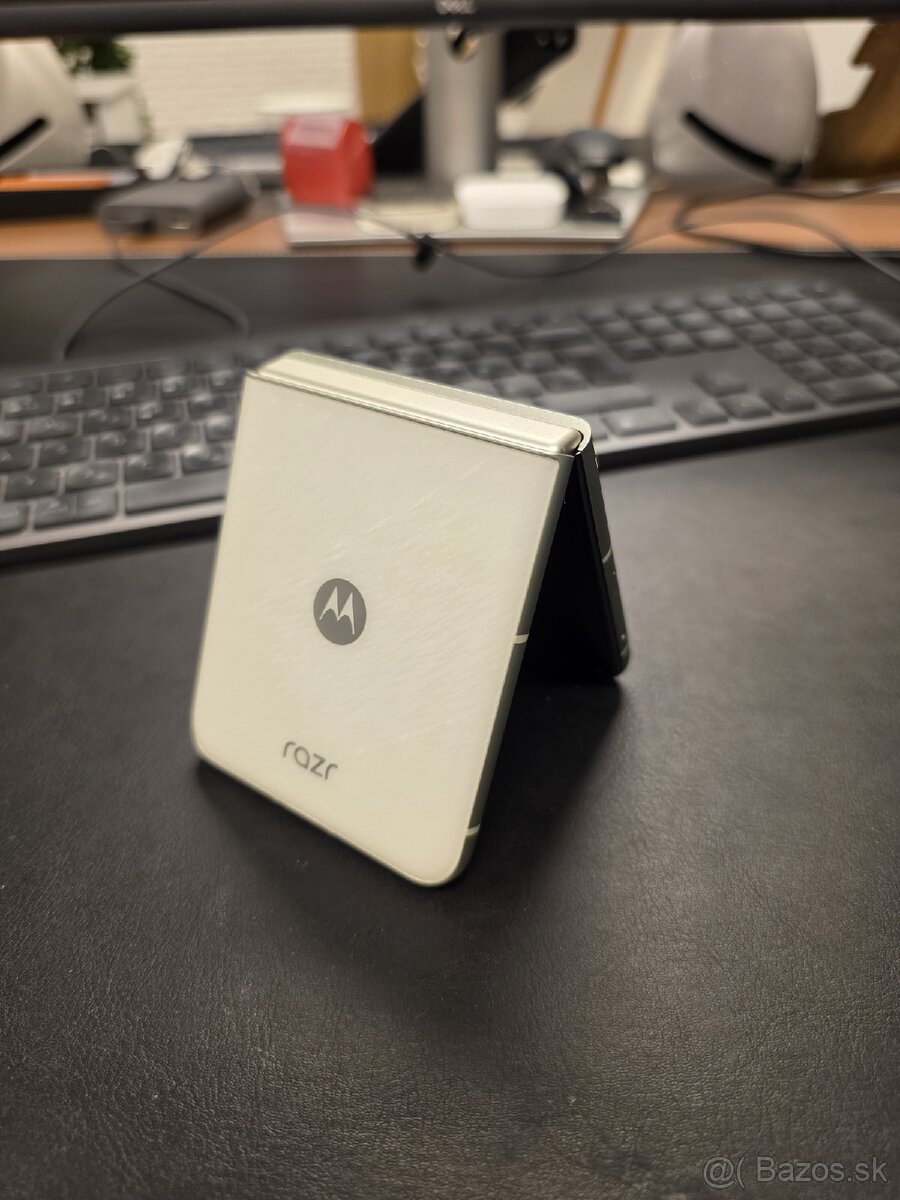 Motorola Razr 60 - 4