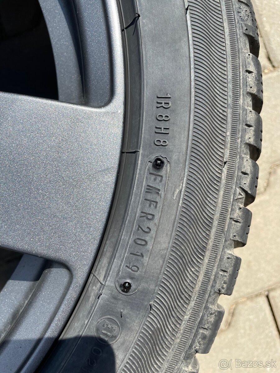 Dezent R17 5x112 VW - 4