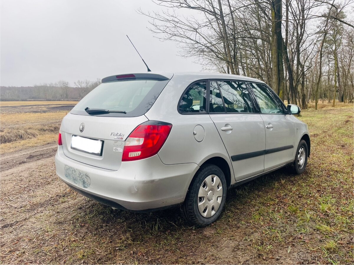 Skoda Fabia 2 - 4