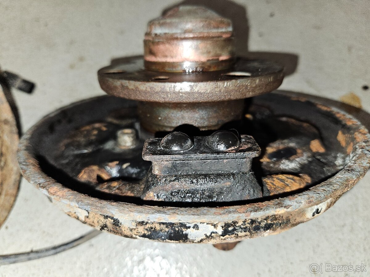 Fiat 500 2007-2015 loziska zadnich kol - 4