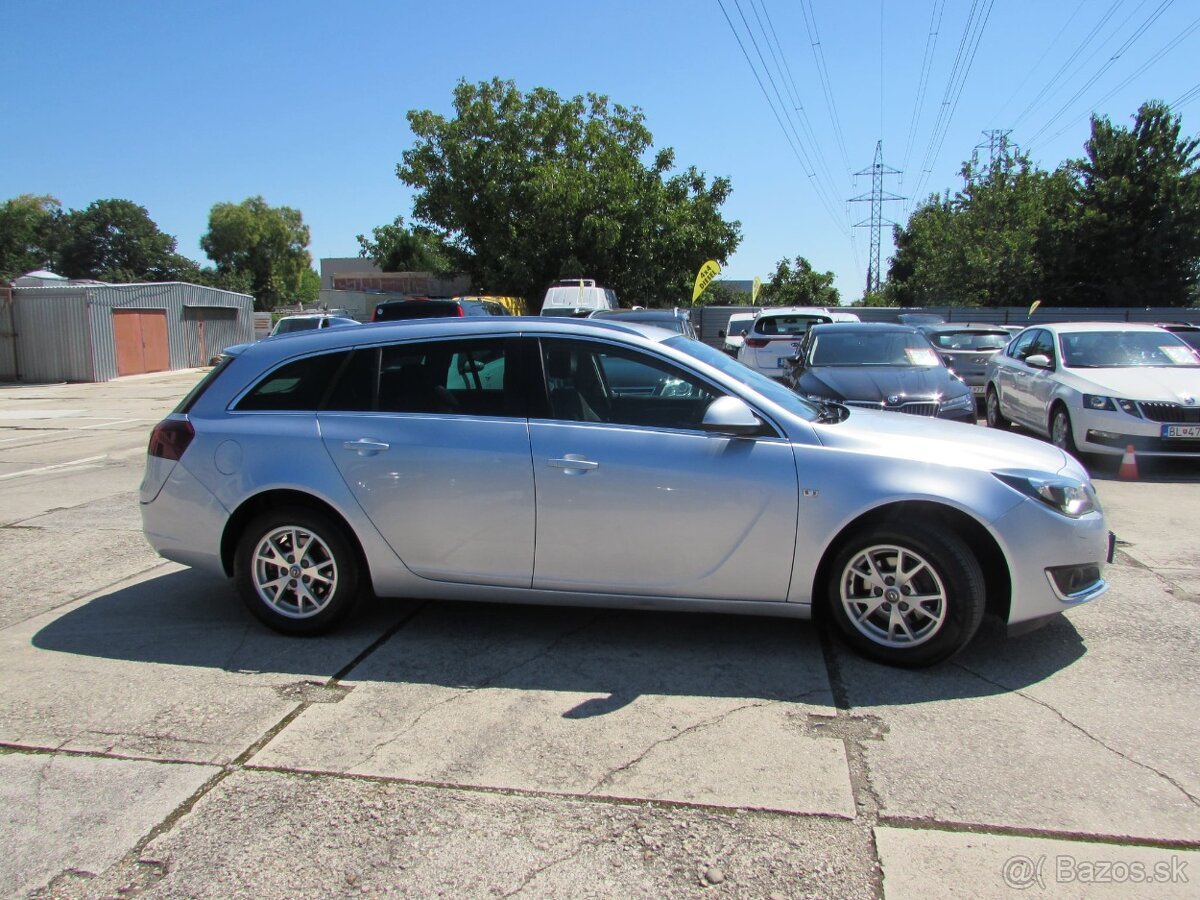 Opel Insignia ST 1.6 CDTI 136k Start/Stop Cosmo - 4