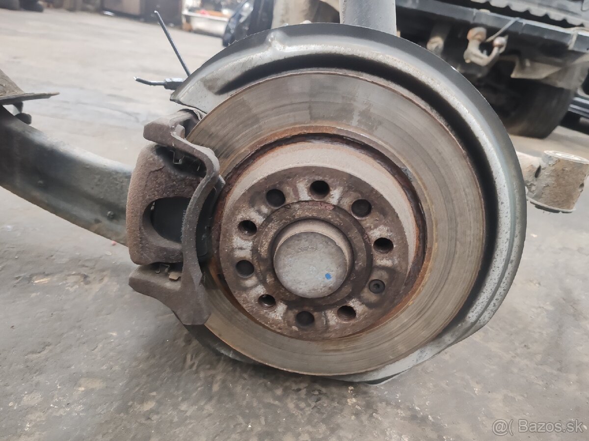 VW Passat b7 zadná náprava - 4