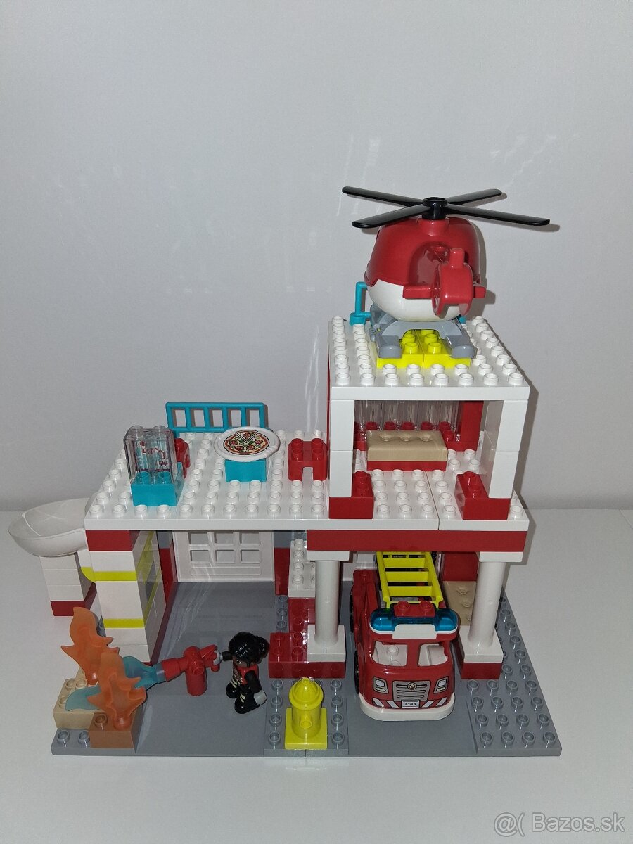 LEGO DUPLO POŽÁRNÍ STANICE - 4
