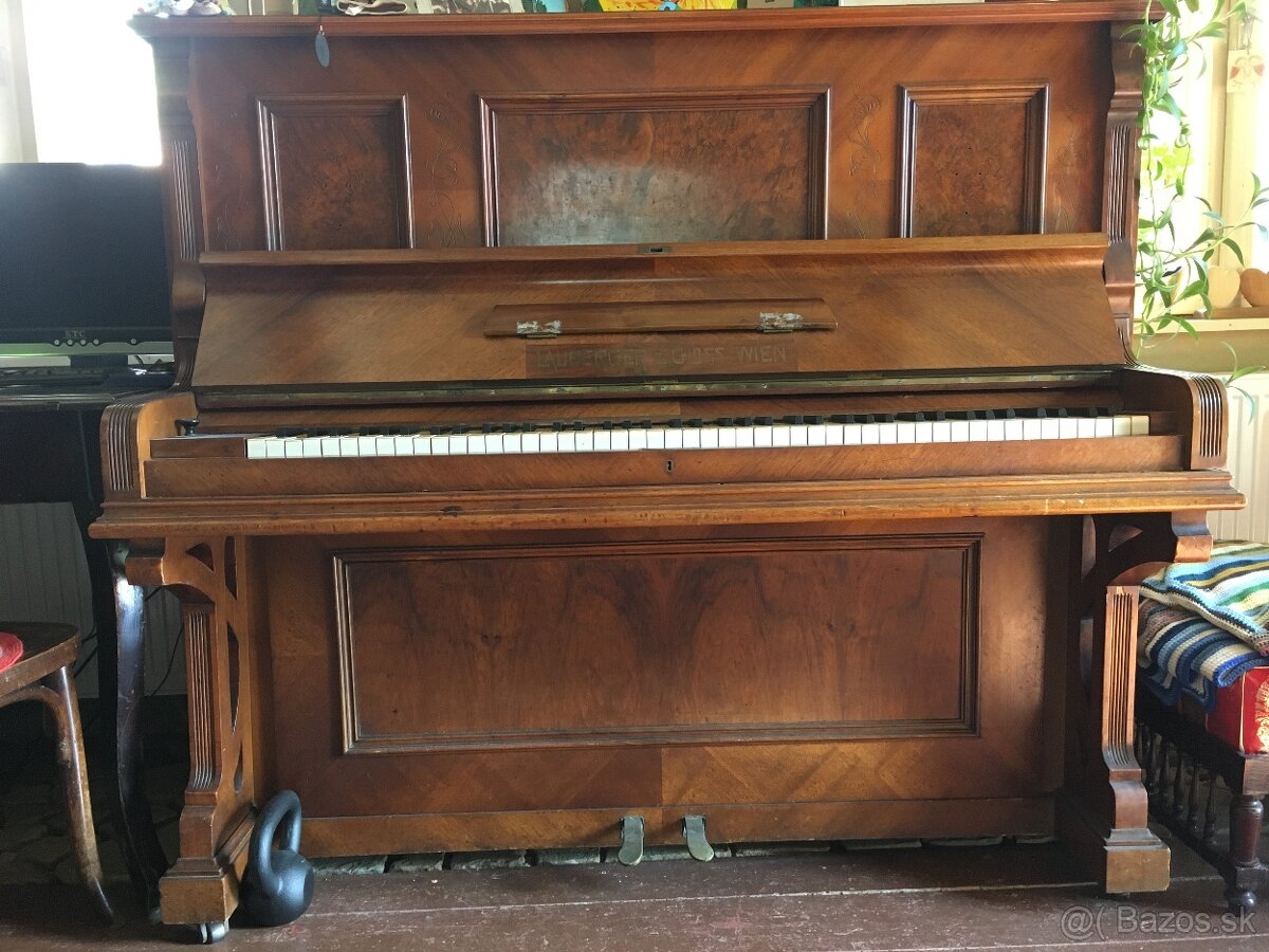 Starožitné piano - 4