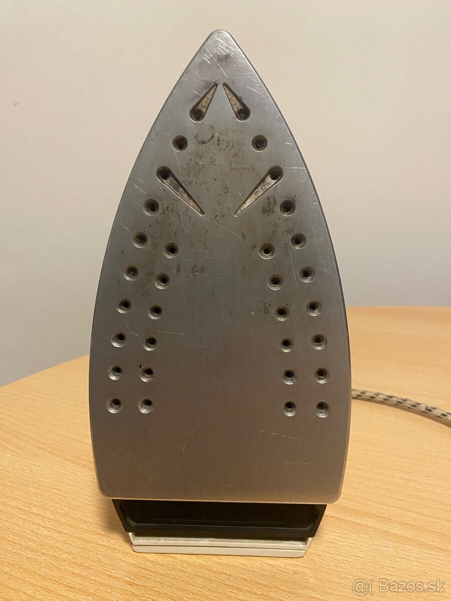 Žehlička Solac Mod-711 - 4