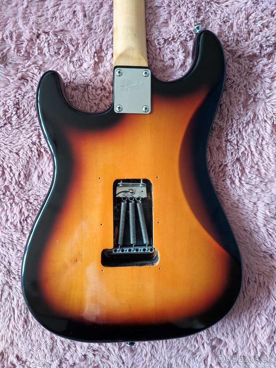 Squier Bullet stratocaster - 4