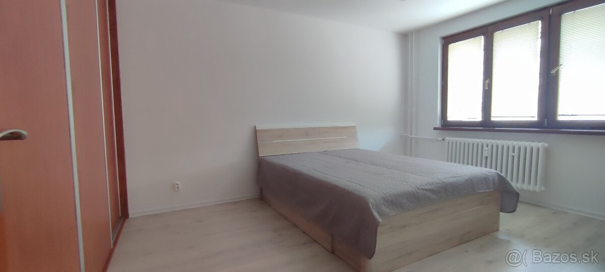 Prenájom 3-izbového bytu - 4