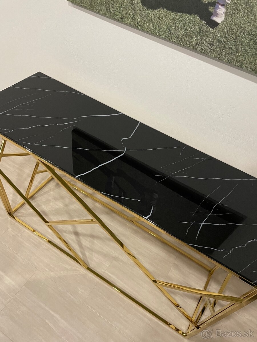 Komodový stolik - 4