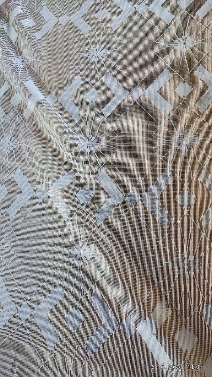 Predám poťahové látky a záclony - 4