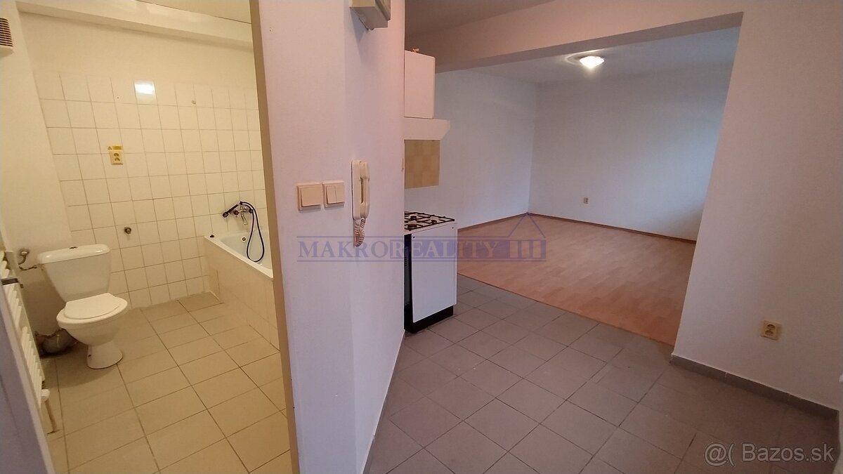 Prenájom garsónka s loggiou, Lučenec ID 2241 - 4