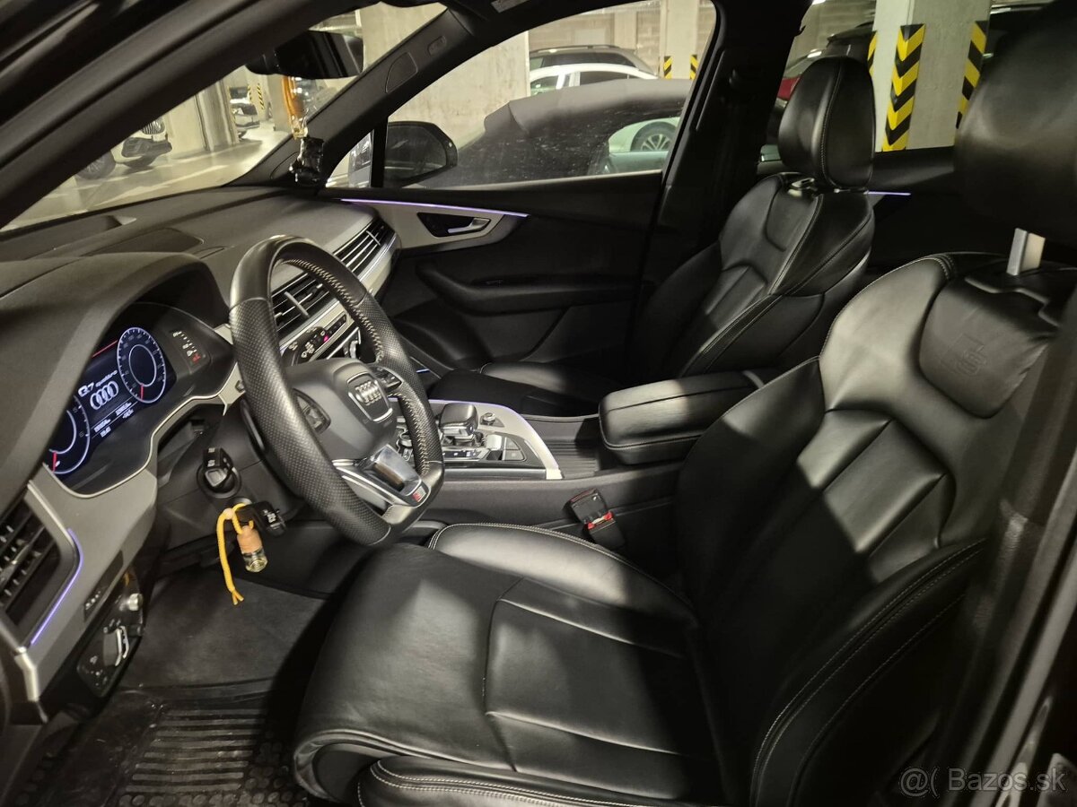 Audi Q7 - 4