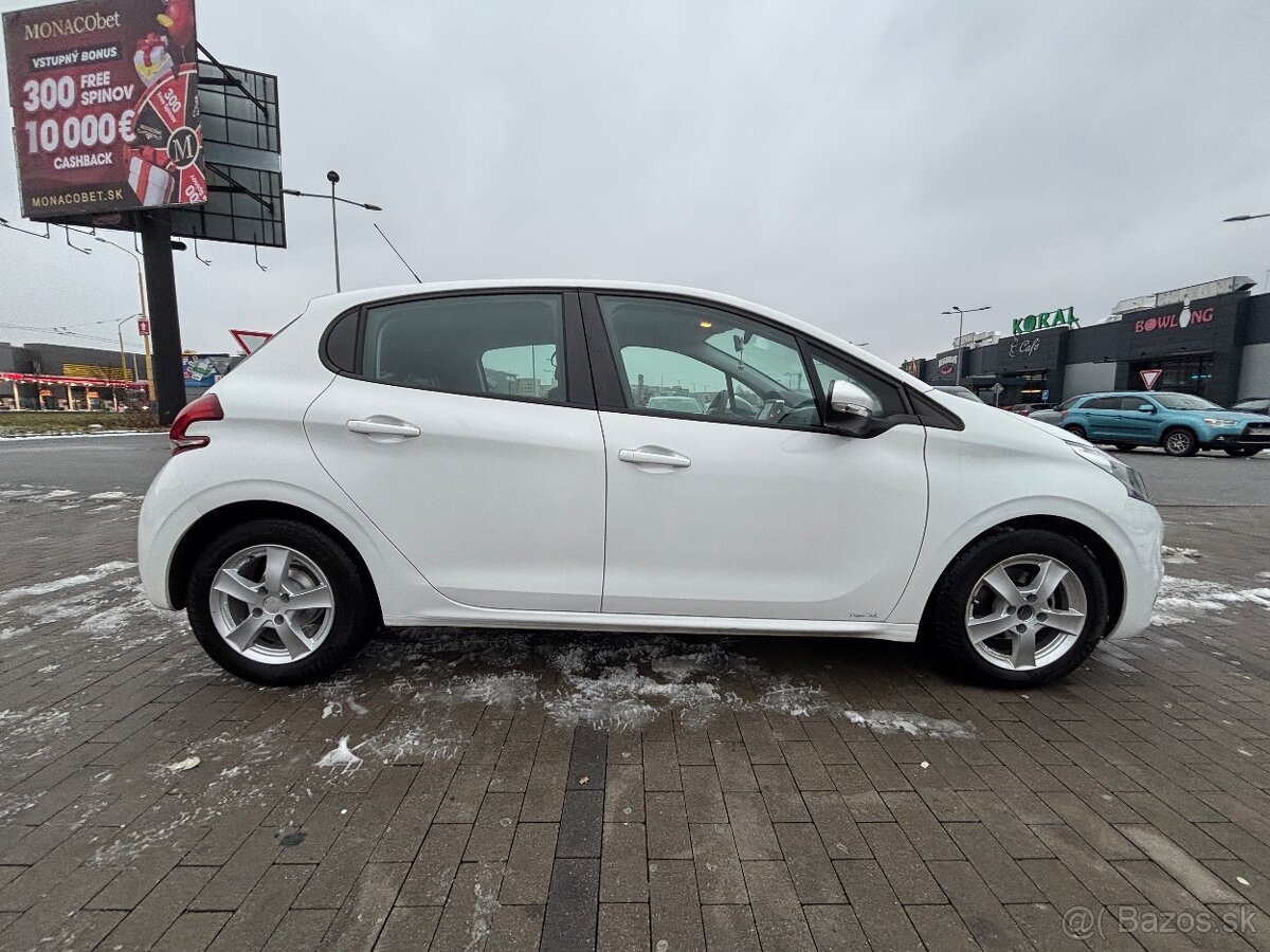 Peugeot 208 1.6 BlueHDi - 4