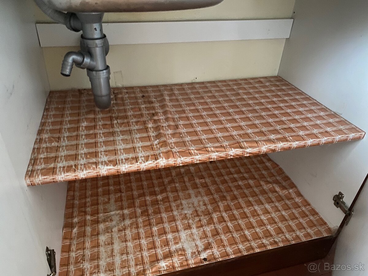 Kuchynská linka - 4