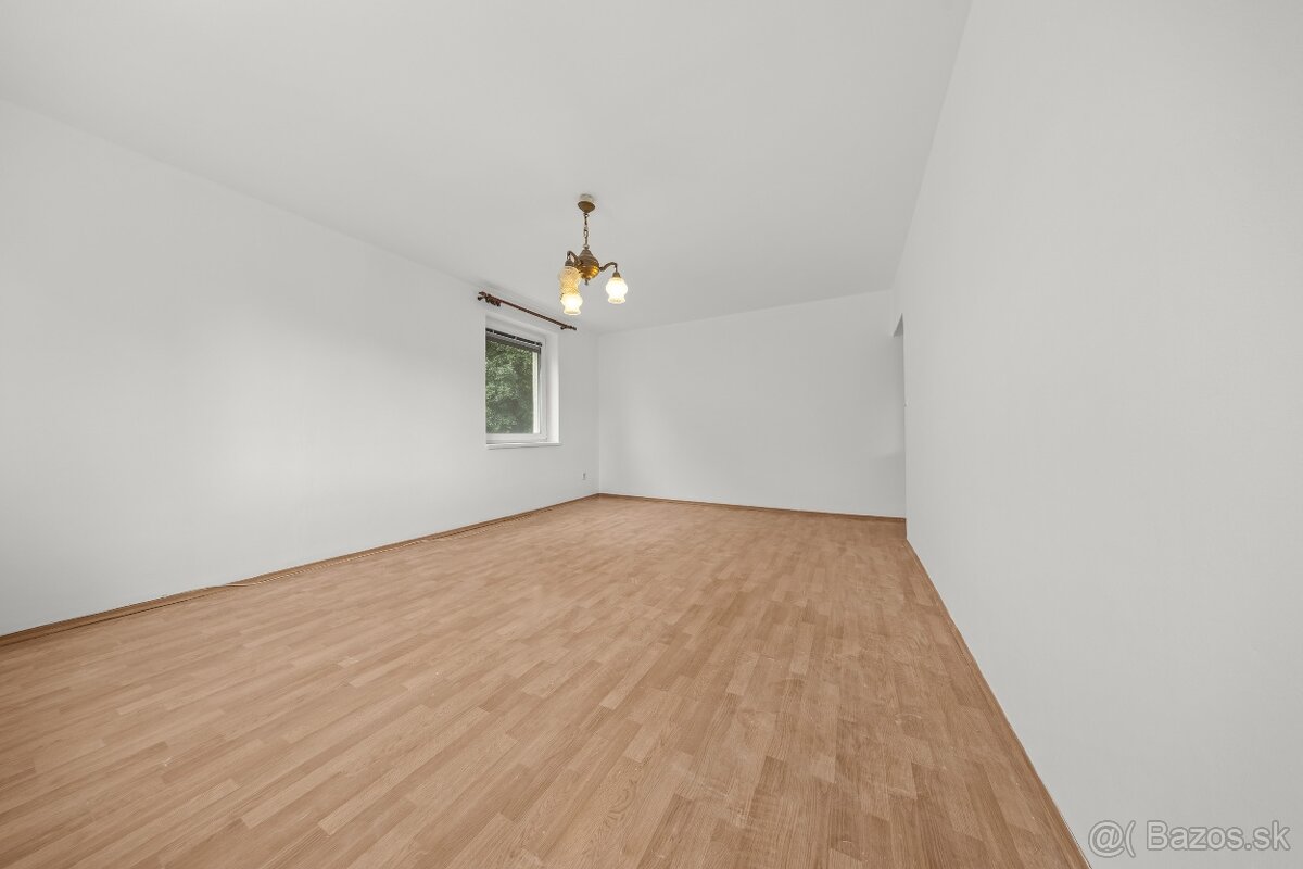 VEĽKORYSÝCH 93 M²: SVETELNÝ 3-IZBOVÝ BYT, 2x BALKÓN - 4
