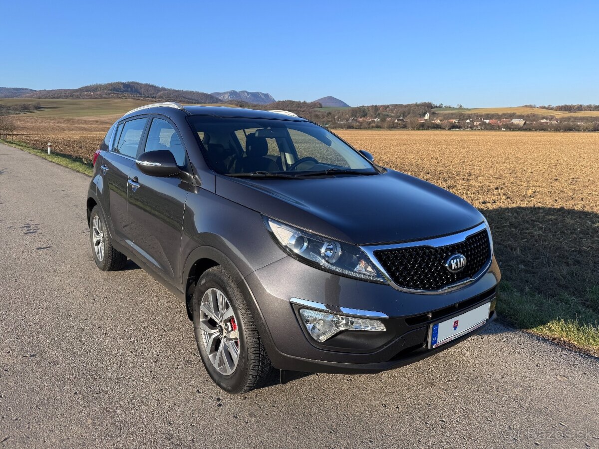 ✅ 2014 KIA Sportage 1,7 CRDi Gold 103tis. km, kúp v SR - 4