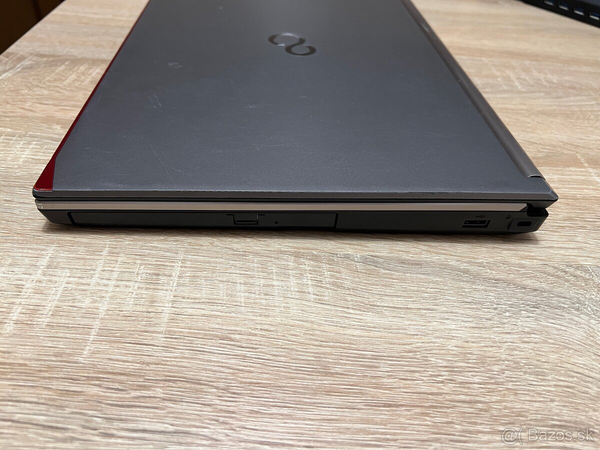 Notebook Fujitsu Celsius H760 - 4