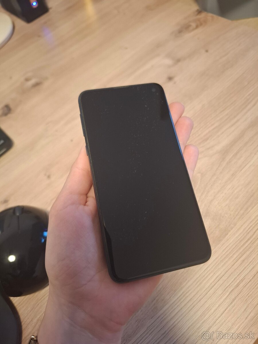 Predam Samsung Galaxy S10e (128 GB) - 4