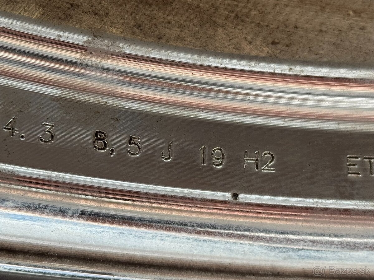 Xtra 5x114.3 R19 - 4