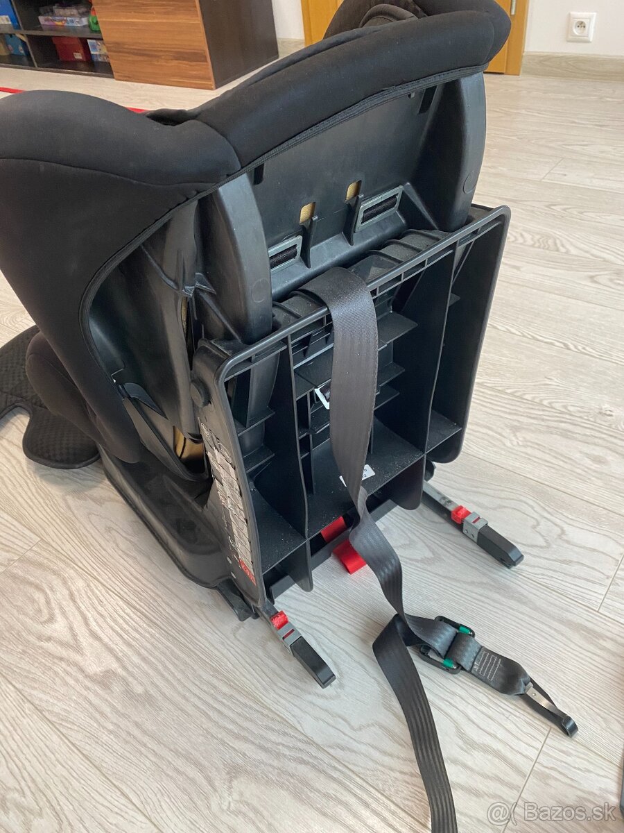 Predám autosedačku Ferrari Isofix 9-18kg - 4