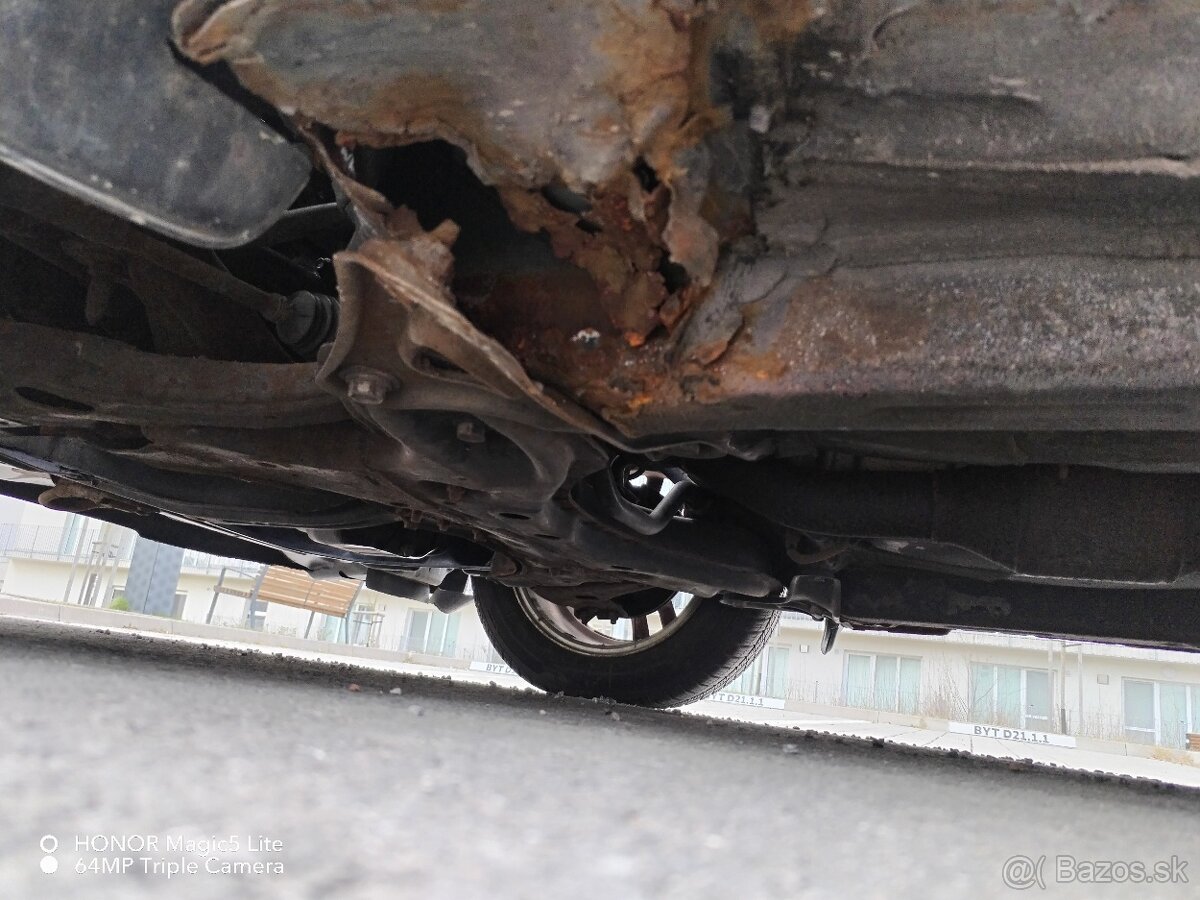 Toyota corolla e12 - 4