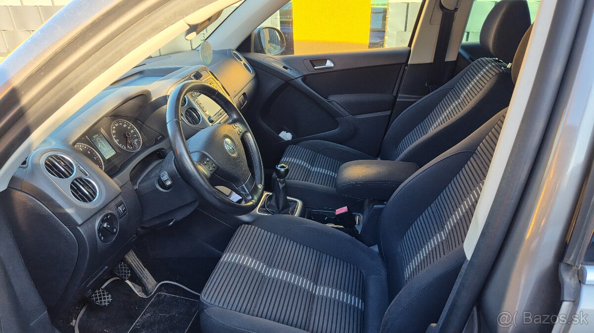 VW Tiguan - 4